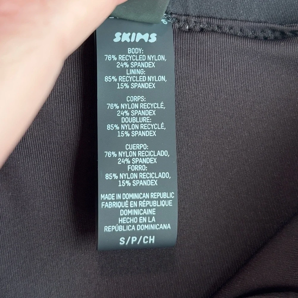 SKIMS Sporty Zipper Swim Stretch Knit Mini Skirt Onyx Black Size Small